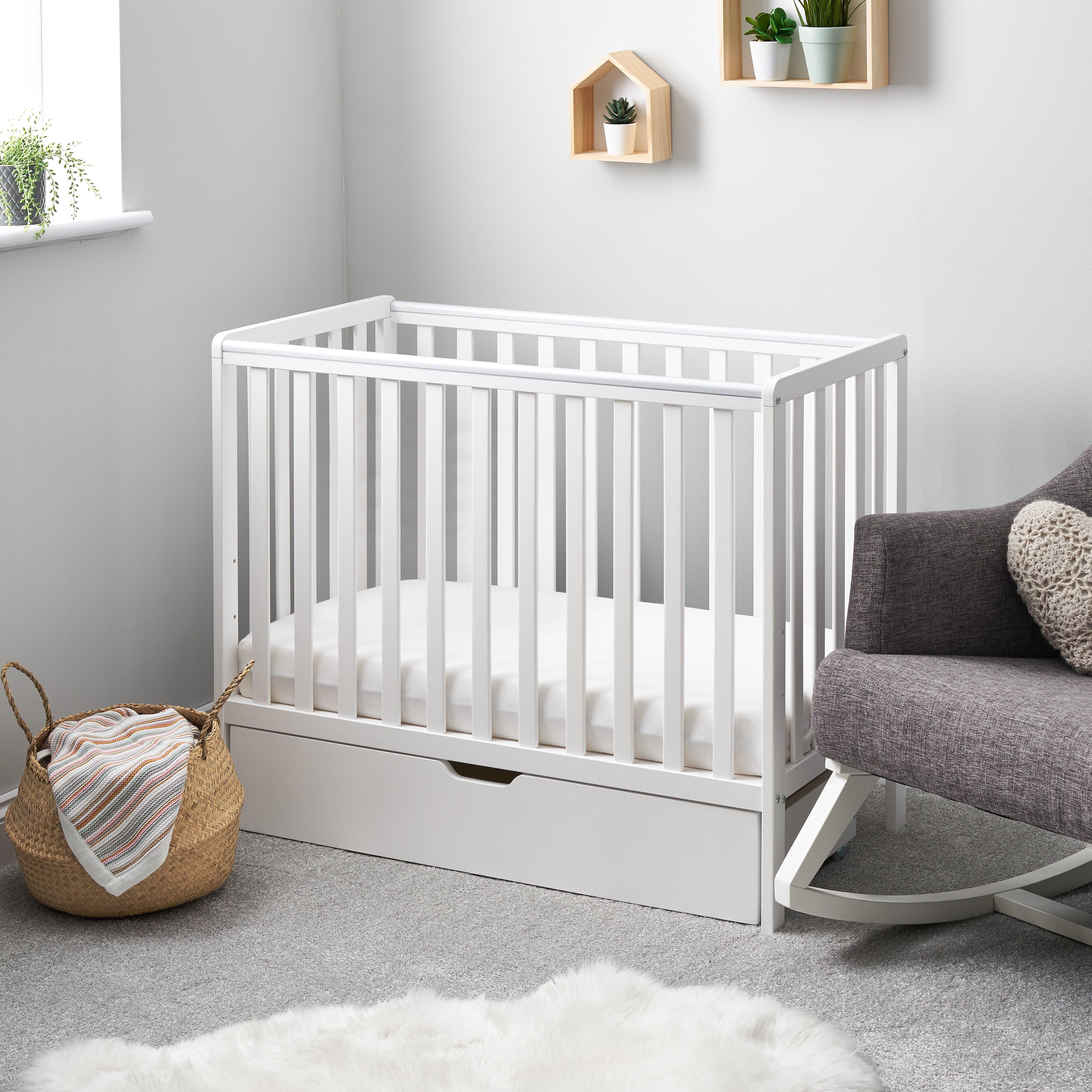 Grotime space saver cot sale