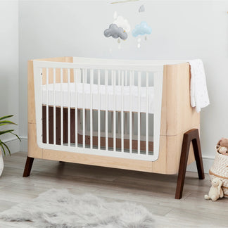 Gaia Baby Hera 3 Piece Set with Cot, Dresser and Changing Station