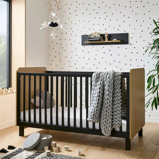 CuddleCo Rafi  2 Piece Set with Cot Bed and Drawer Dresser