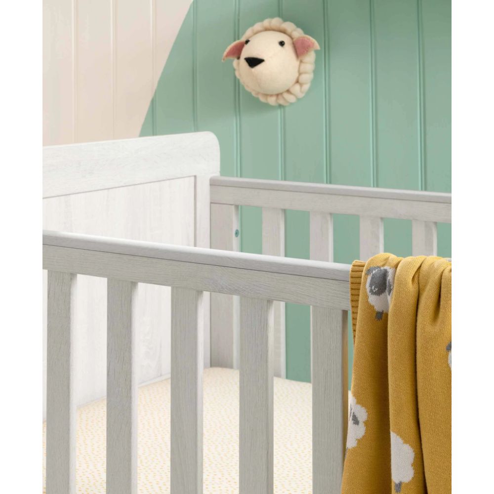 Mamas and outlet papas cot valance